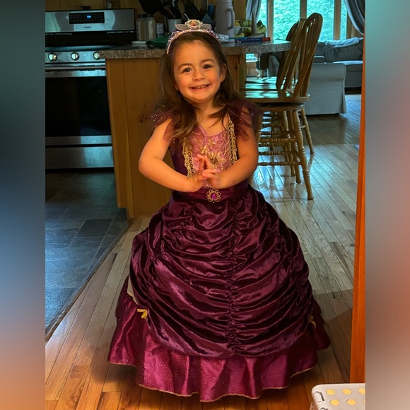 Meet your Posher, Danielle - Picture 5 of 16